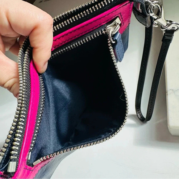 Coach Legacy LeatherColor Block Zippy Wallet Navy/Fuchsia - Picture 10 of 13